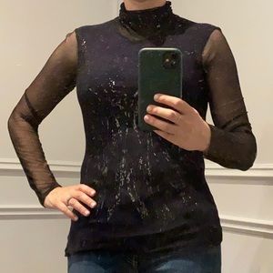 Black top w sheer long sleeves